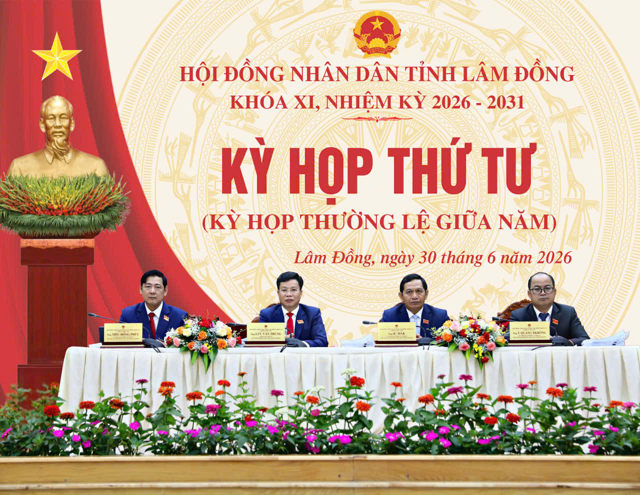 Các đồng chí chủ trì Kỳ họp thứ tư, HĐND tỉnh Lâm Đồng khóa XI, nhiệm kỳ 2026-2031