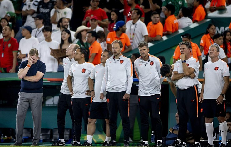 Koeman tuyên bố từ chức sau thất bại cay đắng