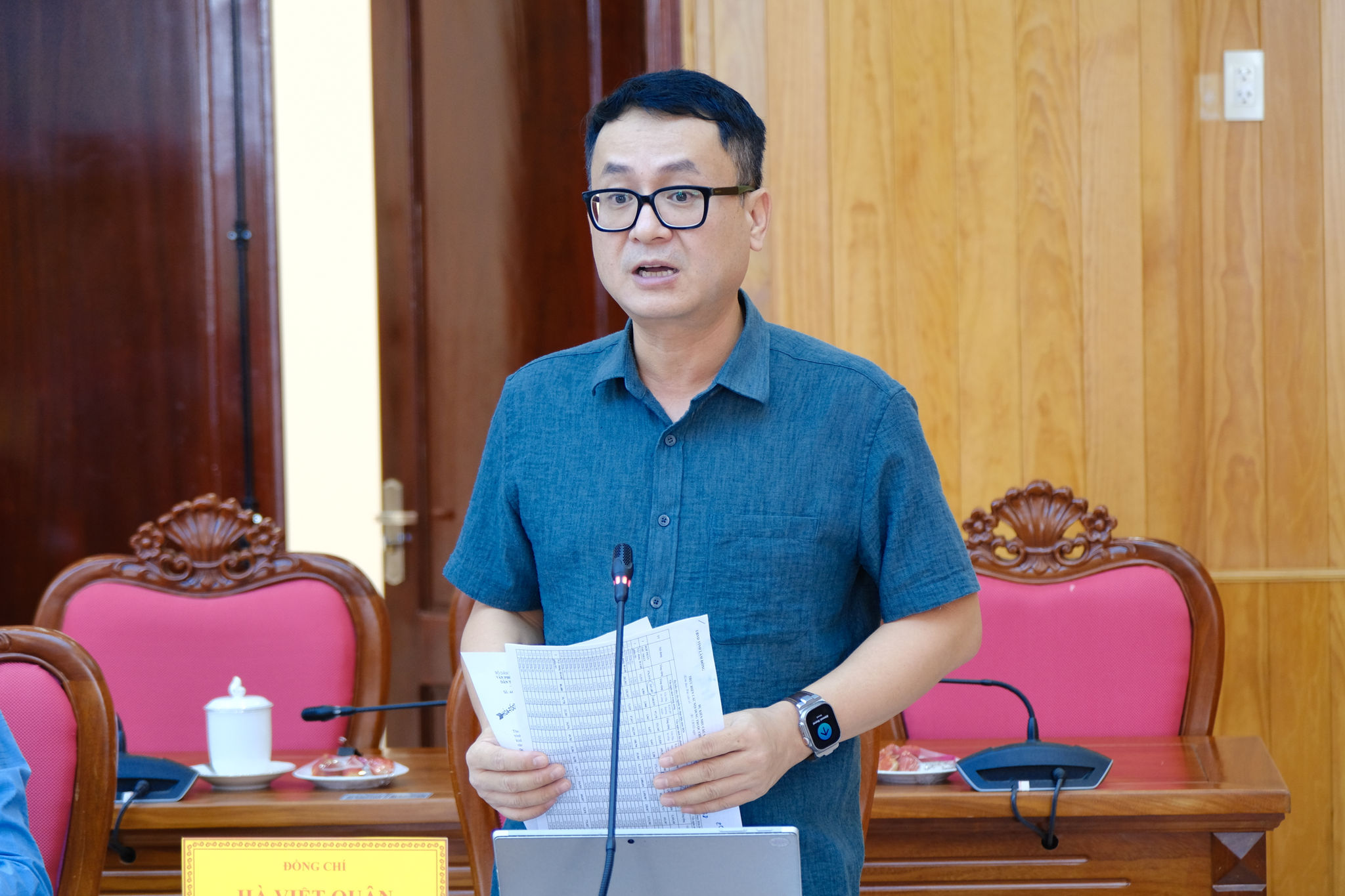 Đồng chí Hà Việt Quân, Chánh Văn phòng Quốc gia Dân tộc và Miền núi, Bộ Dân tộc và Tôn giáo phát biểu 