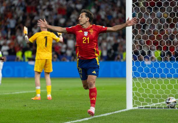 Oyarzabal đã sang trang sự nghiệp kể từ sau chiến công ở chung kết EURO 2024