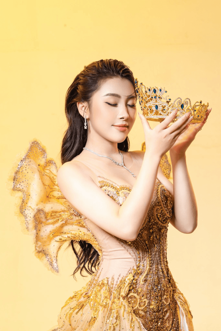 Á hậu đặt niềm tin tuyệt đối vào Yamal và các cầu thủ Tây Ban Nha