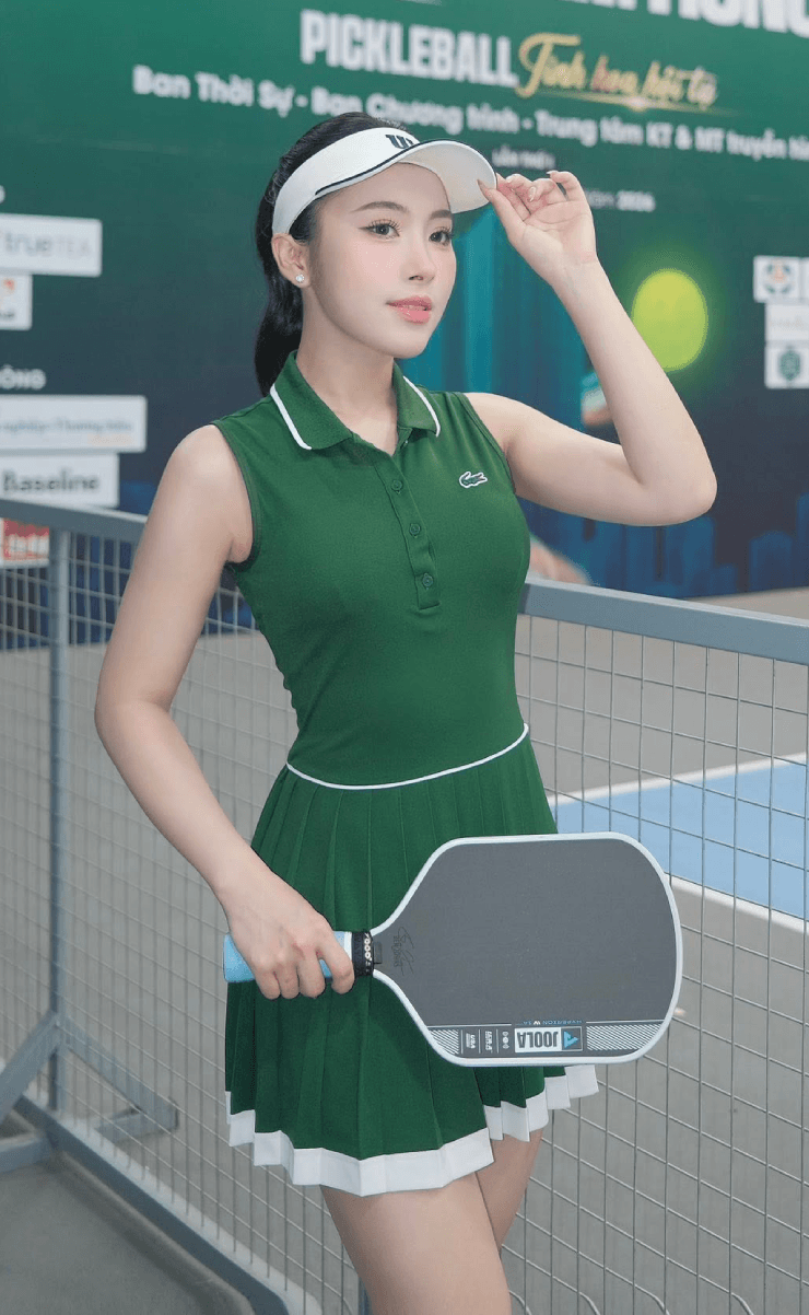 Nàng á hậu kiêu sa mê pickleball
