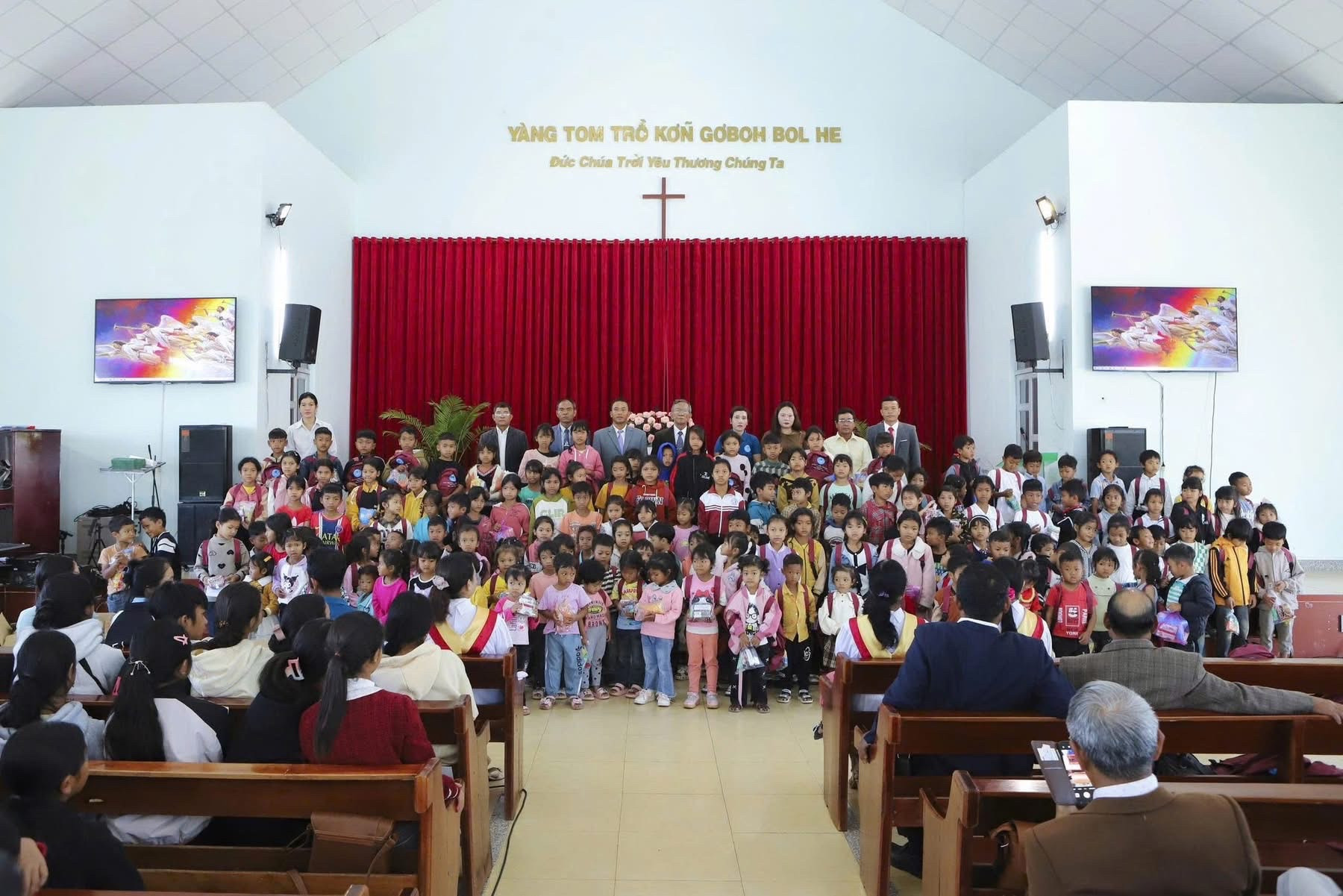 3a5ddcace541641f3d50.jpg