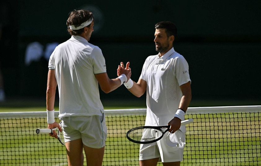 Djokovic chuẩn bị đối đầu Roman Safiullin tại vòng 4 Wimbledon