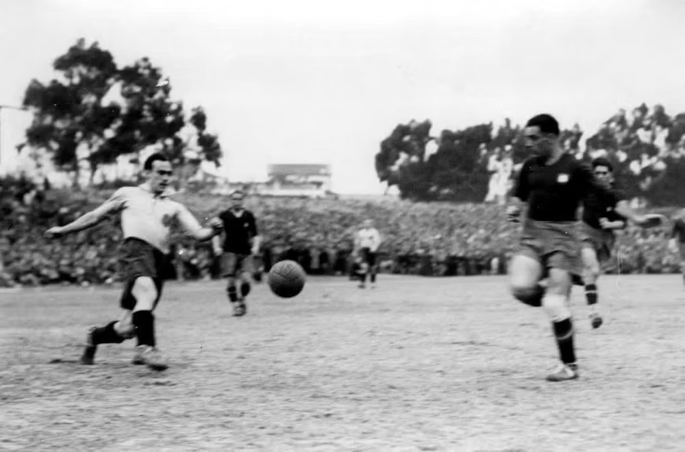Bồ Đào Nha vs Tây Ban Nha 1934 La Roja thắng 9-0, Isidro Langara ghi 5 bàn