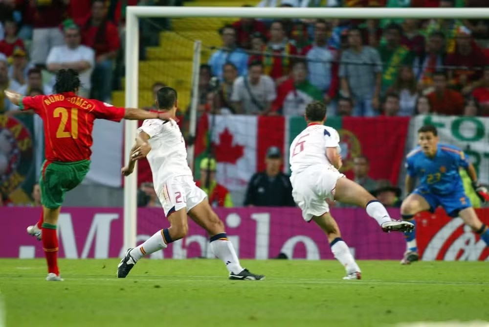 Bồ Đào Nha vs Tây Ban Nha EURO 2004 Figo, Ronaldo và bàn thắng lịch sử của Nuno Gomes