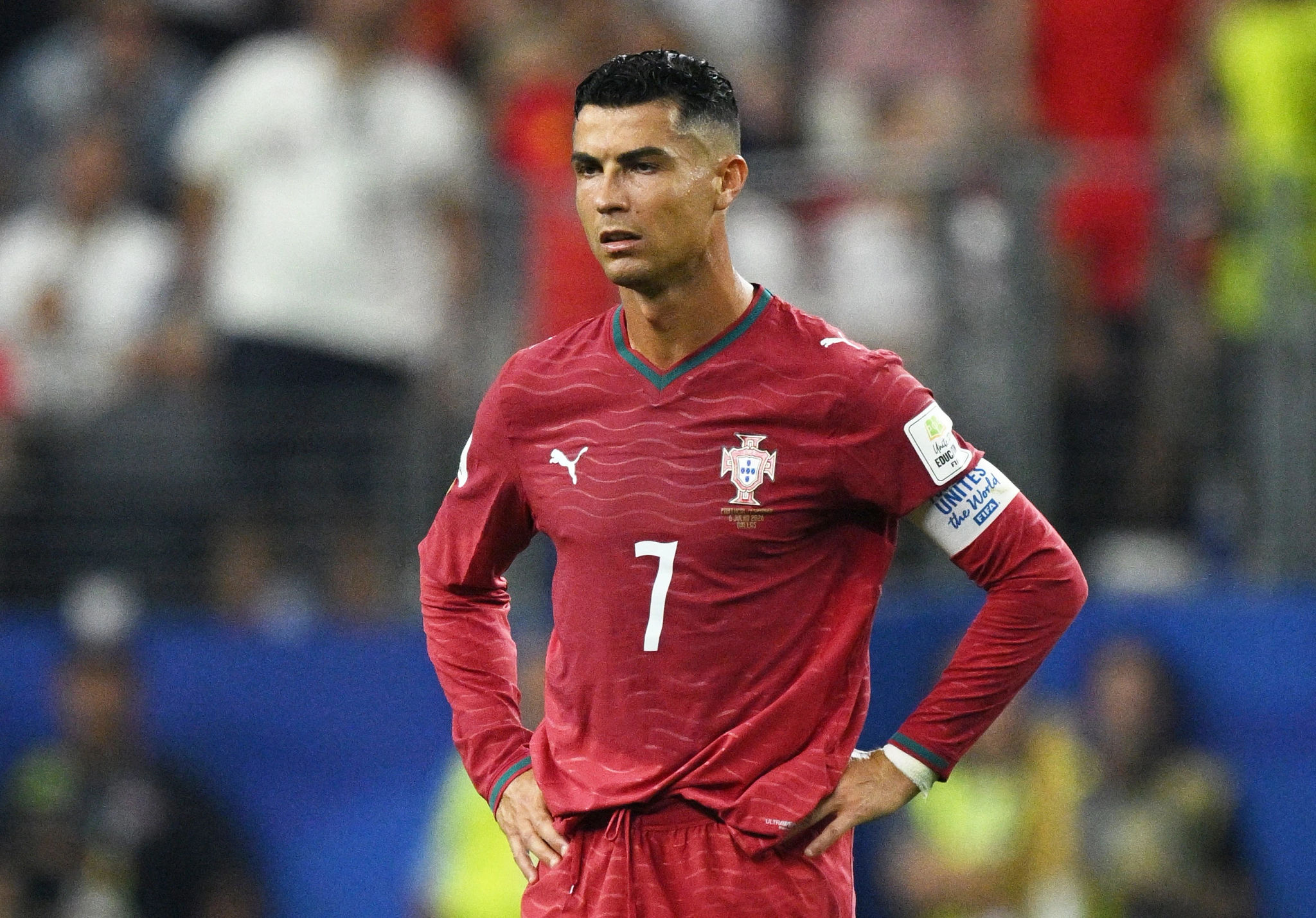Khoảnh khắc Cristiano Ronaldo rời sân vận động tại Dallas