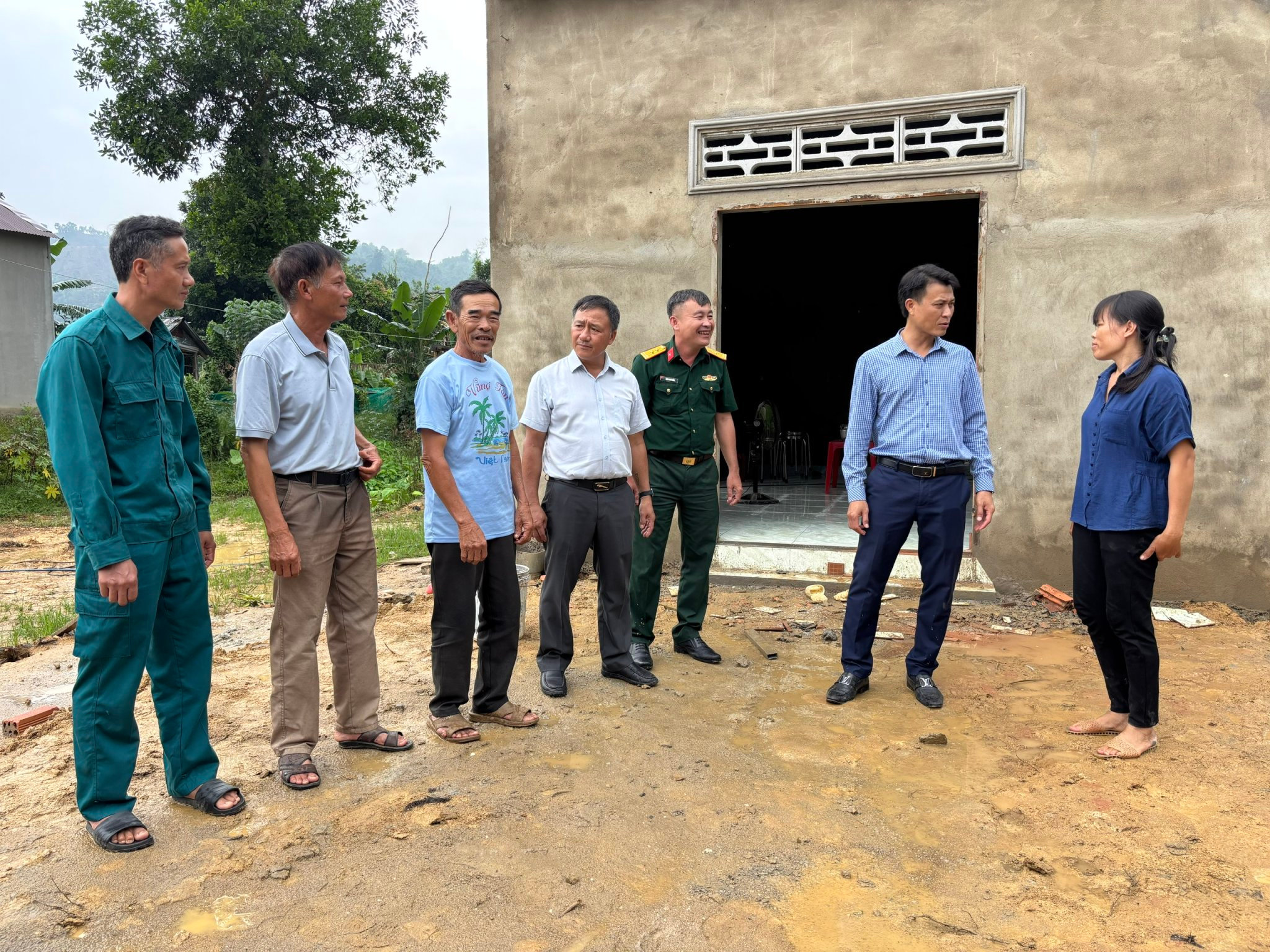 Chị Bùi Thị Hiền sắp chuyển vào ngôi nhà mới