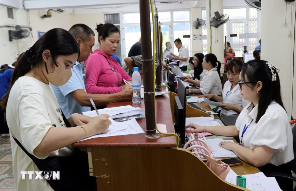 ttxvn-ninh-binh-linh-hoat-van-hanh-chinh-quyen-2-cap-1.jpg