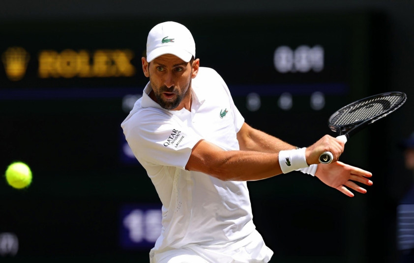 Bản lĩnh Novak Djokovic: Hạ gục máy giao bóng Auger-Aliassime để vào bán...