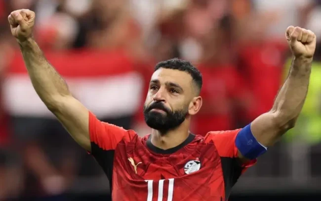 Salah chia tay World Cup sau trận đấu kịch tính với Argentina.