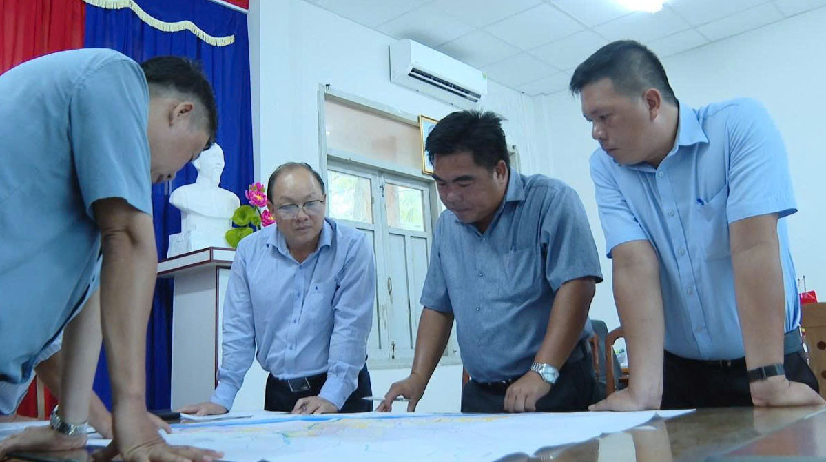 phuong-la-gi-tap-trung-ra-soat-cac-quy-hoach-cu-hoan-thien-quy-hoach-lien-phuong-phuoc-hoi-la-gi-de-thu-hut-dau-tu-phat-trien-kinh-te-1-(1).jpg
