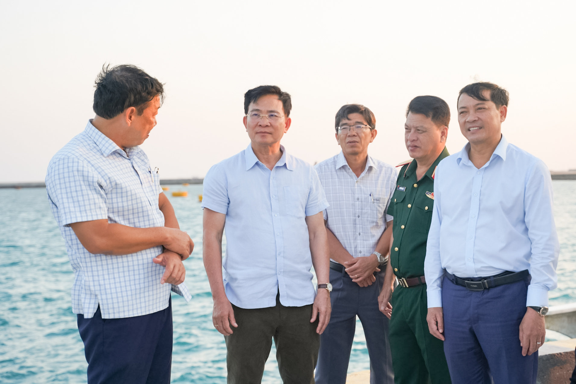 lanh-dao-tinh-lam-dong-kiem-tra-nam-bat-tien-do-cac-du-an-khu-vuc-phia-dong-lam-dong2(1).jpg