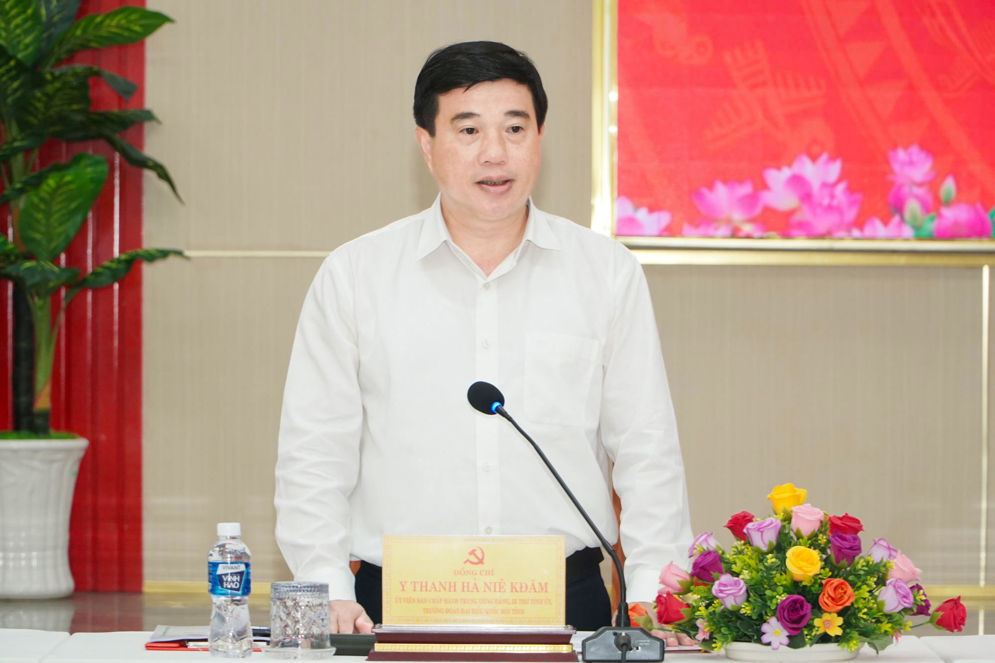 bi-thu-tinh-uy-lam-dong-y-thanh-ha-nie-kdam-phat-bieu-chi-dao-tai-buoi-lam-viec(2).jpg