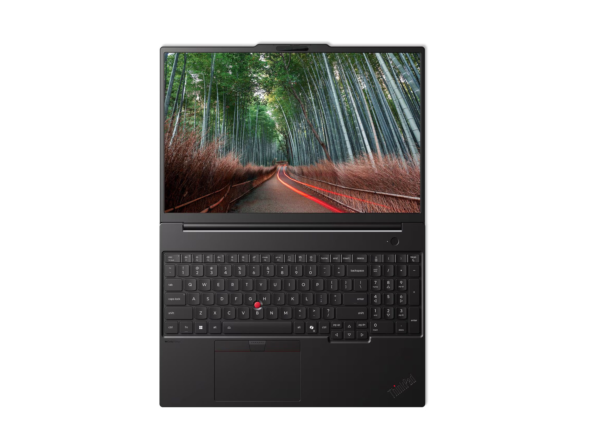 Mặt đáy của ThinkPad P16s Gen 5 AMD với các khe tản nhiệt.
