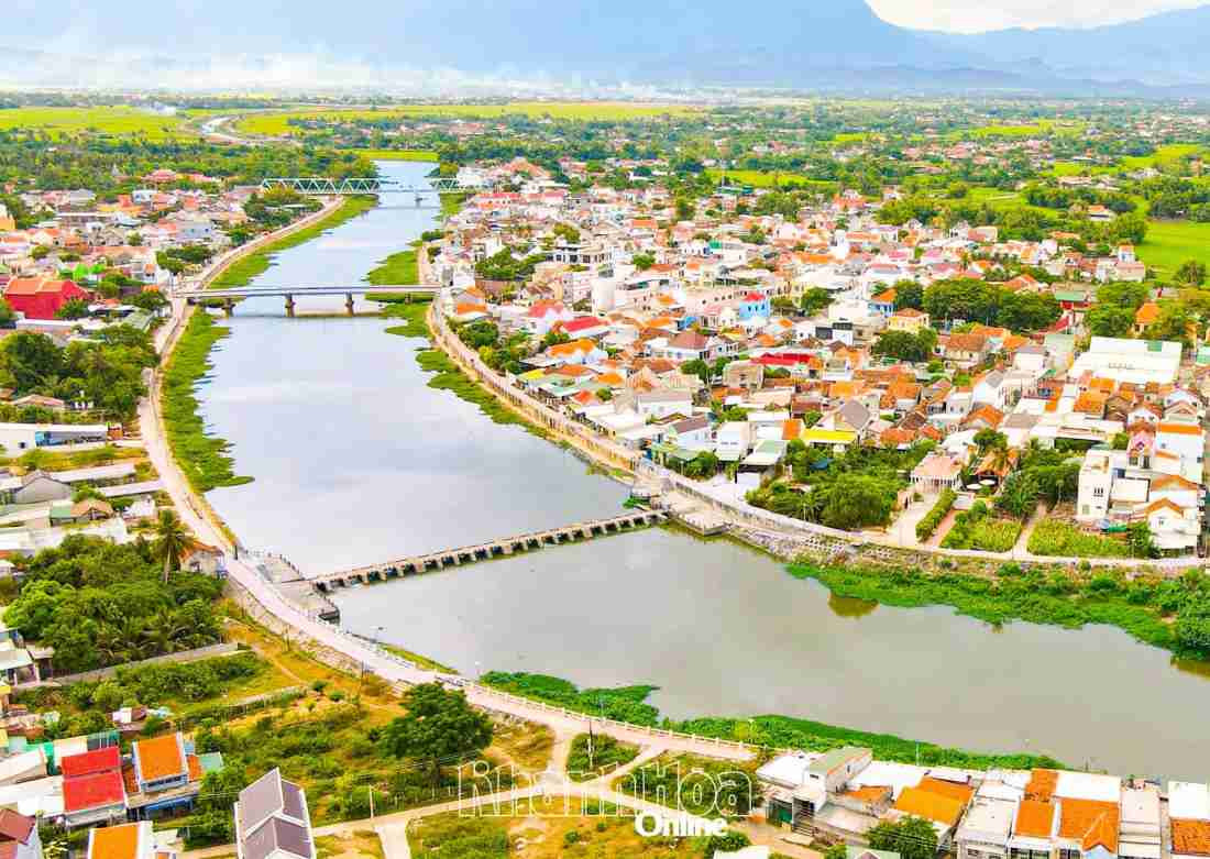 Sông Dinh Ninh Hòa Sông Dinh Ninh Hòa, Tỉnh Khánh Hòa hiện trạng hạ tầng còn nhỏ hẹp và thiếu tính kết nối