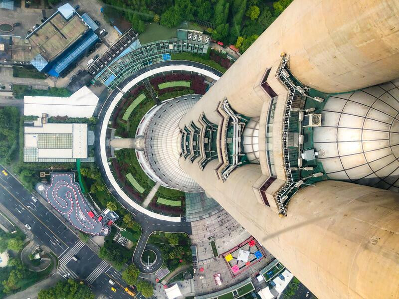 Không gian bên trong Shanghai Tower được thiết kế như một hệ sinh thái khép kín.