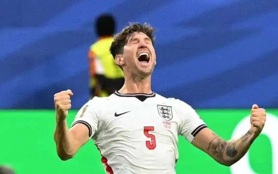 John Stones thể hiện phong độ ấn tượng trong màu áo đội tuyển Anh