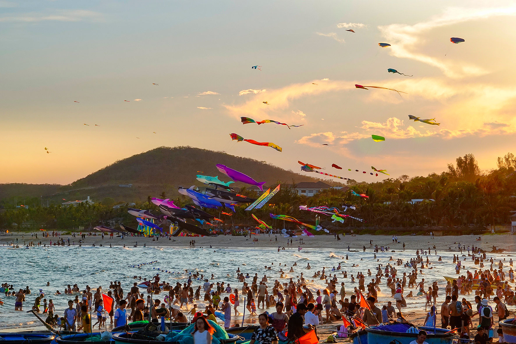 Du lịch Phan Thiết vào hè (ảnh N. Lân)