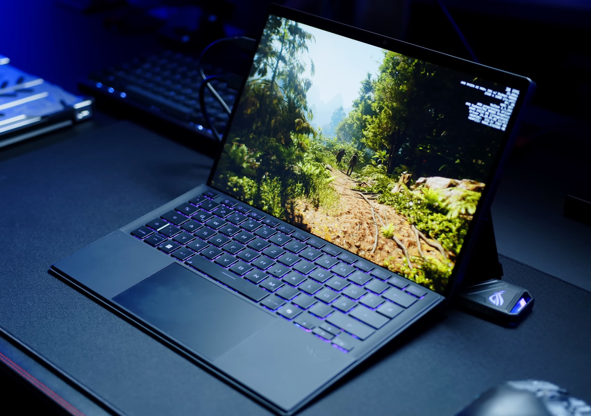 Asus ROG Flow Z13 mang lại hiệu năng cao trong thiết kế máy tính bảng chuyển đổi mỏng nhẹ
