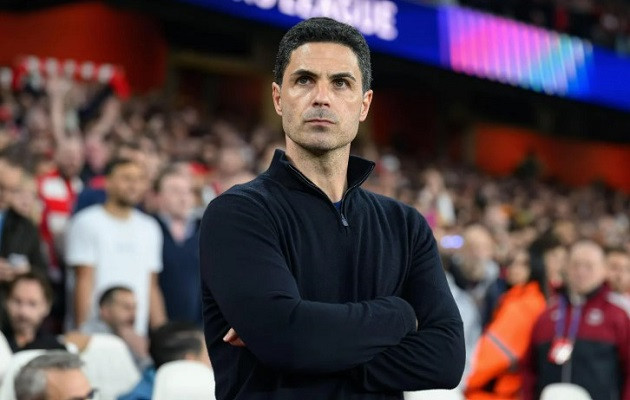 Arsenal cần tân binh hàng công sau khi Trossard rời đi.