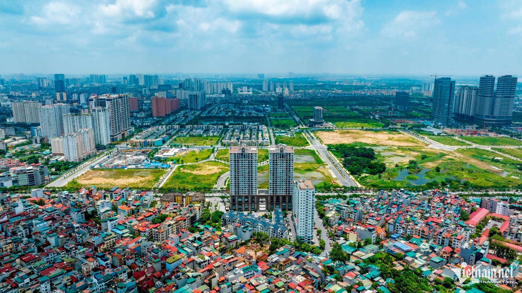 Thị trường bất động sản kỳ vọng ấm lên vào những tháng cuối năm 2026