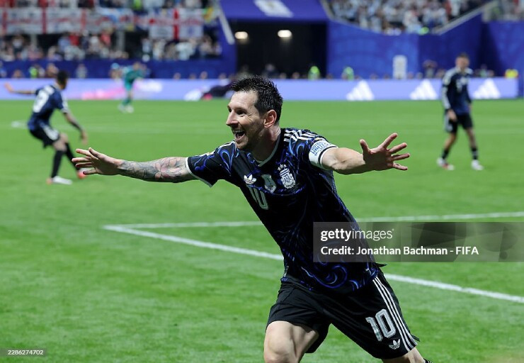 Messi lập cú đúp kiến tạo, Argentina ngược dòng ngoạn mục