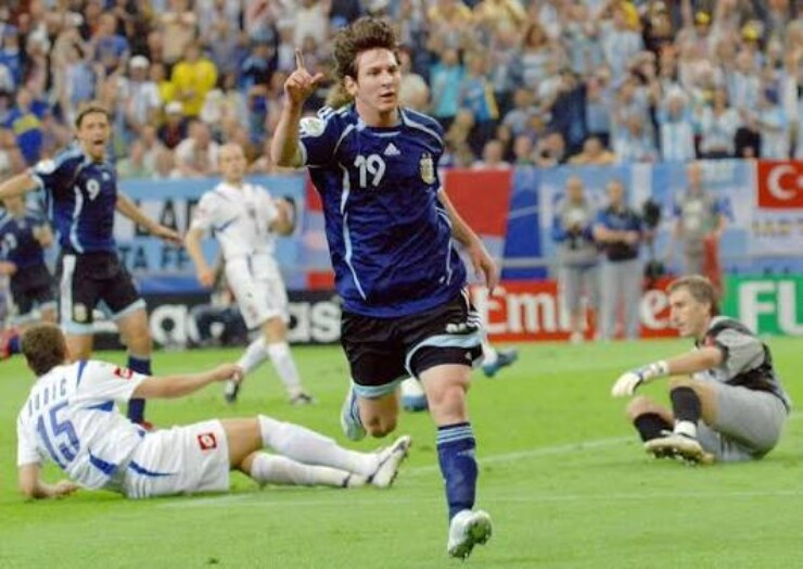 Siêu sao Messi trong màu áo Argentina vào năm 2006