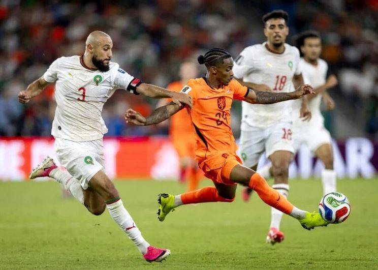 Crysencio Summerville là mục tiêu chuyển nhượng hàng đầu của Man Utd