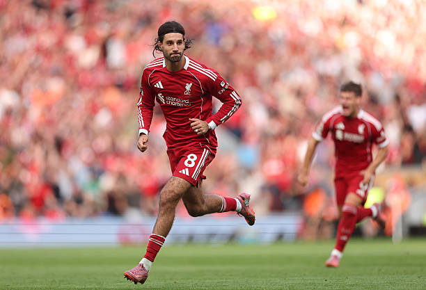 Tuyến giữa của Liverpool vẫn cần thêm những sự bổ sung chất lượng để cạnh tranh tại Ngoại hạng Anh.