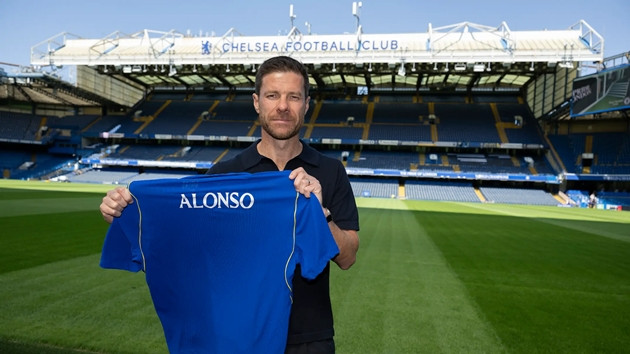 Xabi Alonso đóng vai trò then chốt trong việc chiêu mộ Rogers