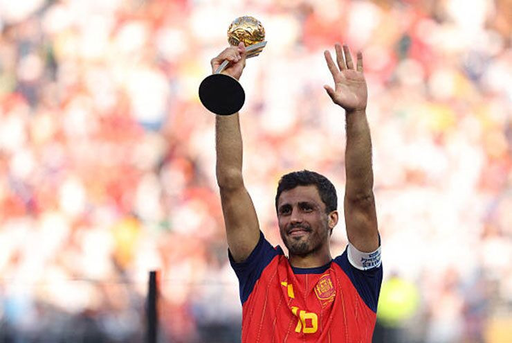 Rodri đoạt Quả bóng Vàng World Cup 2026