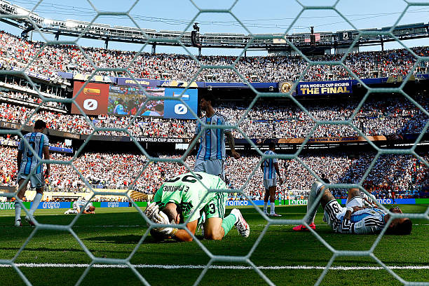Đội tuyển Argentina nhận nhiều chỉ trích sau thất bại tại chung kết World Cup 2026