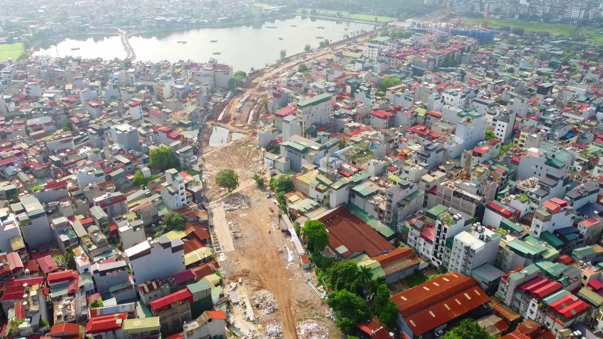 Tăng tốc thi công thảm nhựa đoạn qua phường Khương Đình