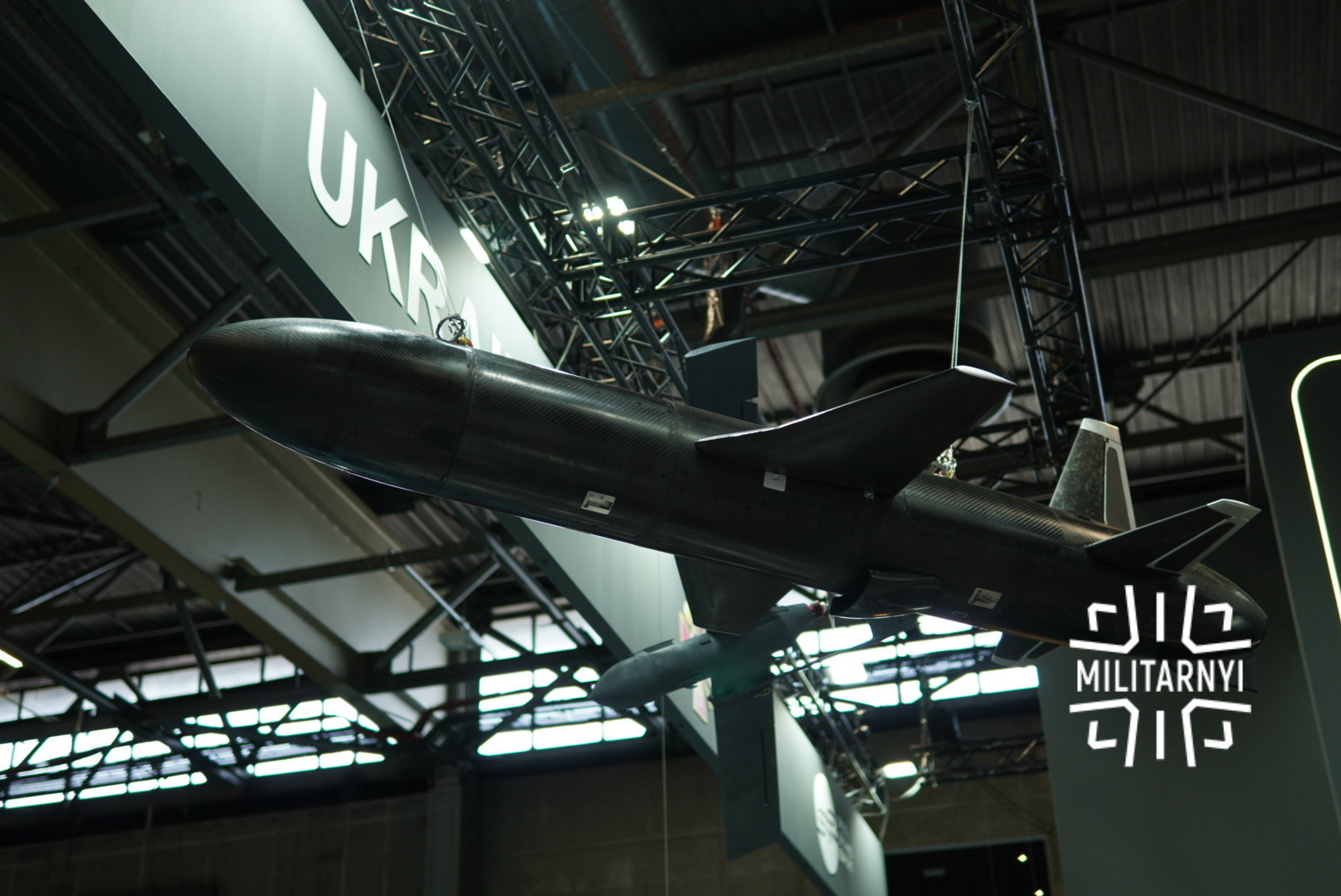 UAV cảm tử phản lực mới của Ukraine.