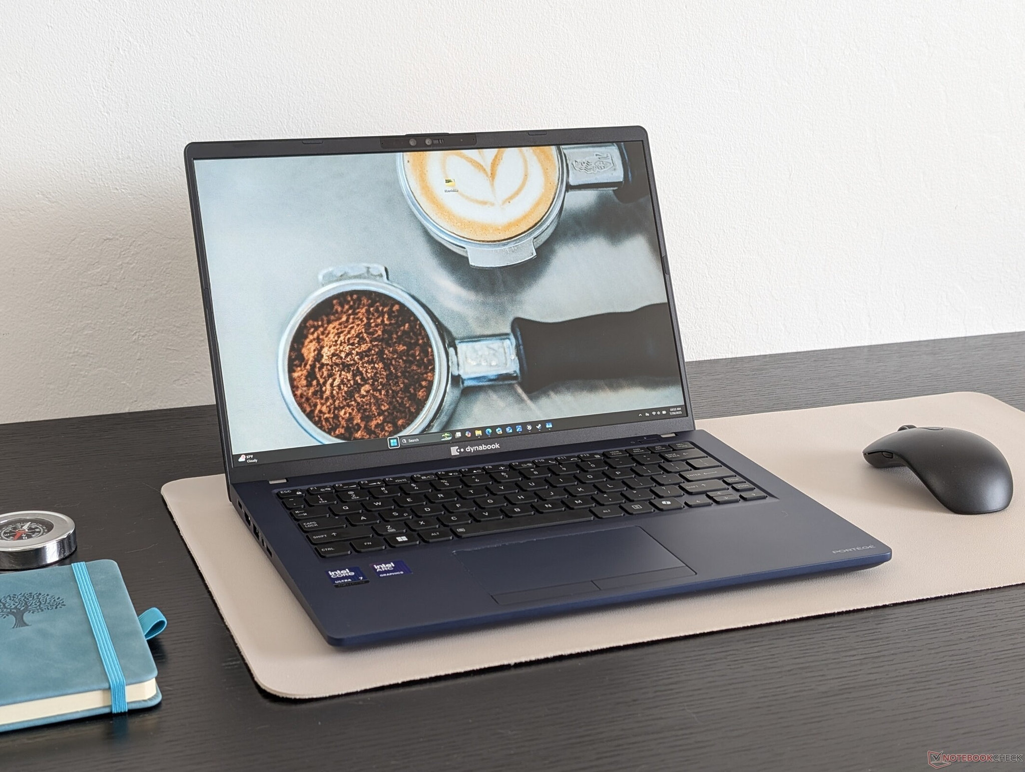 Phiên bản tiền nhiệm Dynabook Portege Z40L-N chạy chip Lunar Lake.