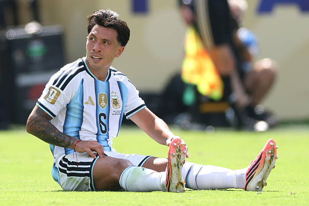 Lisandro Martinez dính chấn thương trong trận chung kết World Cup 2026.