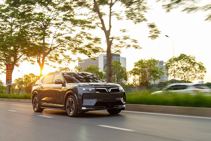 VinFast VF 9 trang bị gói công nghệ an toàn ADAS toàn diện