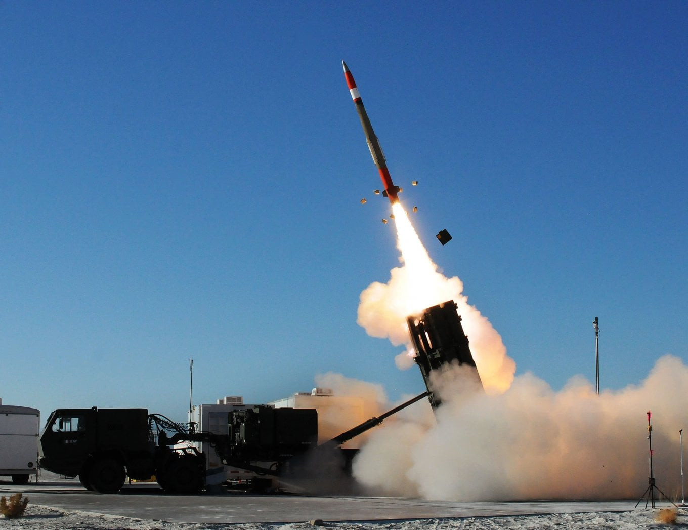 Phóng tên lửa PAC-3 từ hệ thống Patriot