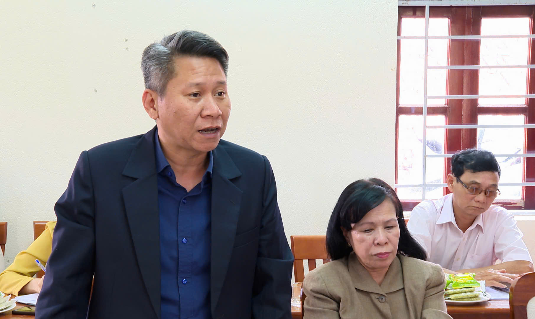 Phó Chủ tịch Hội Nhà báo tỉnh Nguyễn Hoàng Linh tham gia ý kiến