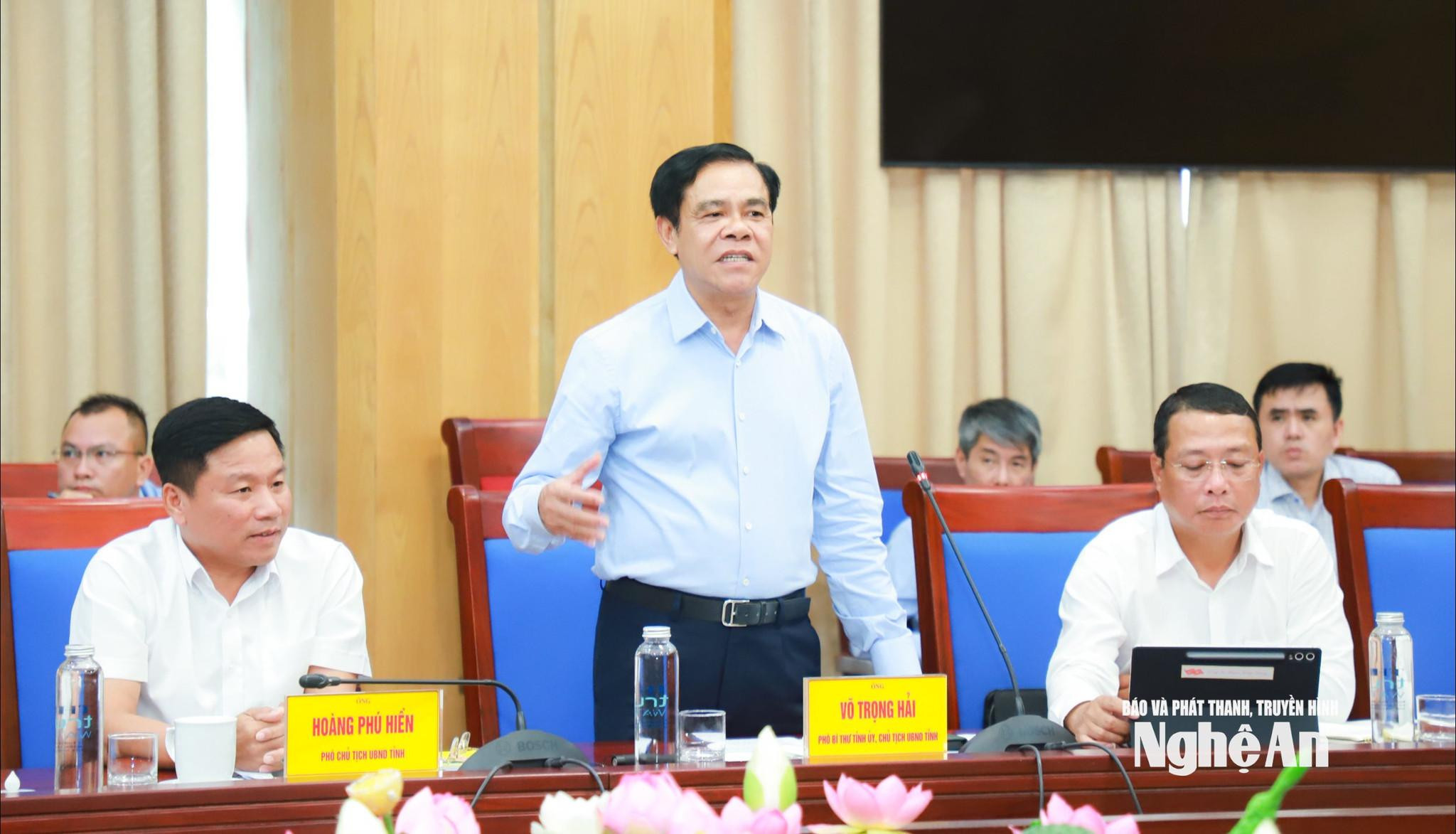 Chủ tịch UBND Link vào Nghệ An Võ Trọng Hải phát biểu tại cuộc làm việc