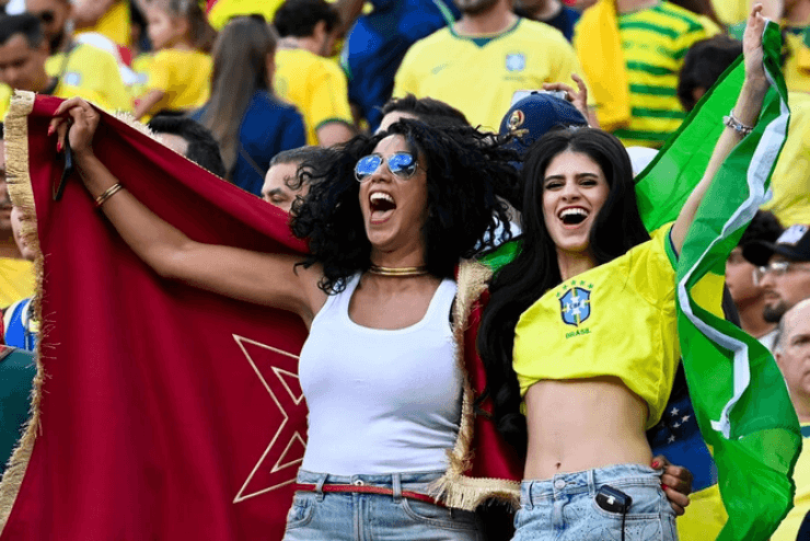Quando se trata de beleza e sensualidade, as fãs brasileiras estão sempre no topo.