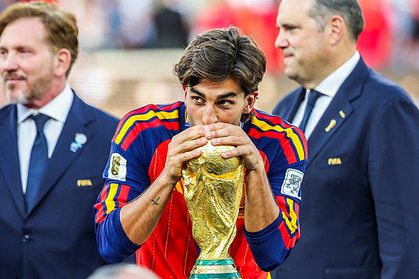 Ferran Torres acaba de ganhar a Copa do Mundo de 2026 com a Espanha.