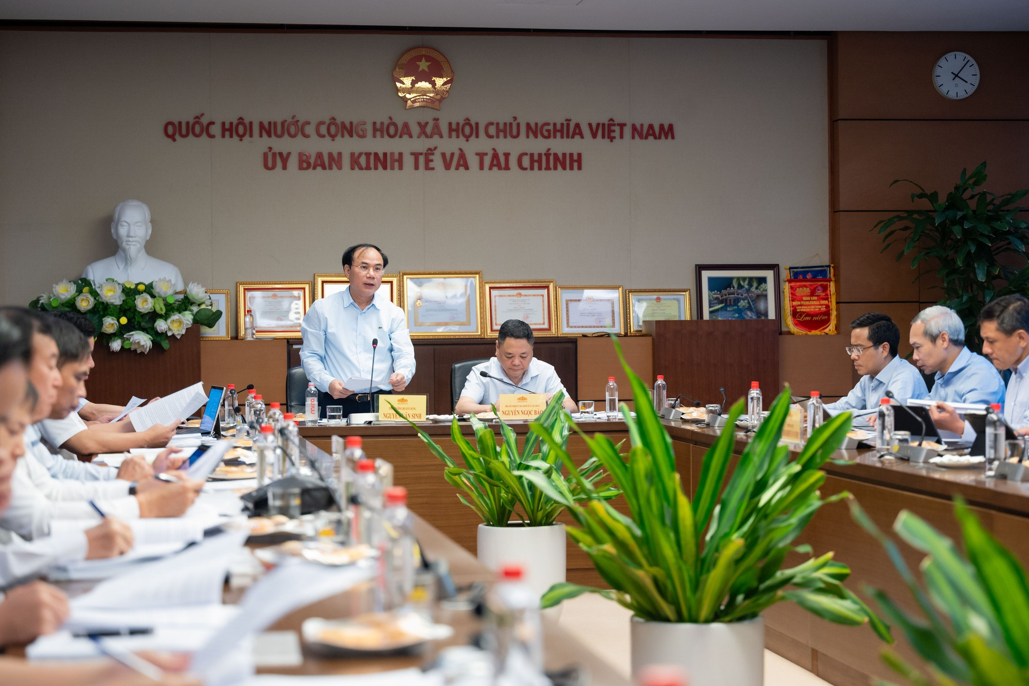 Dự thảo Luật Kinh doanh bất động sản (sửa đổi): Phân cấp mạnh mẽ, cắt giảm sâu điều kiện kinh doanh- Ảnh 4.