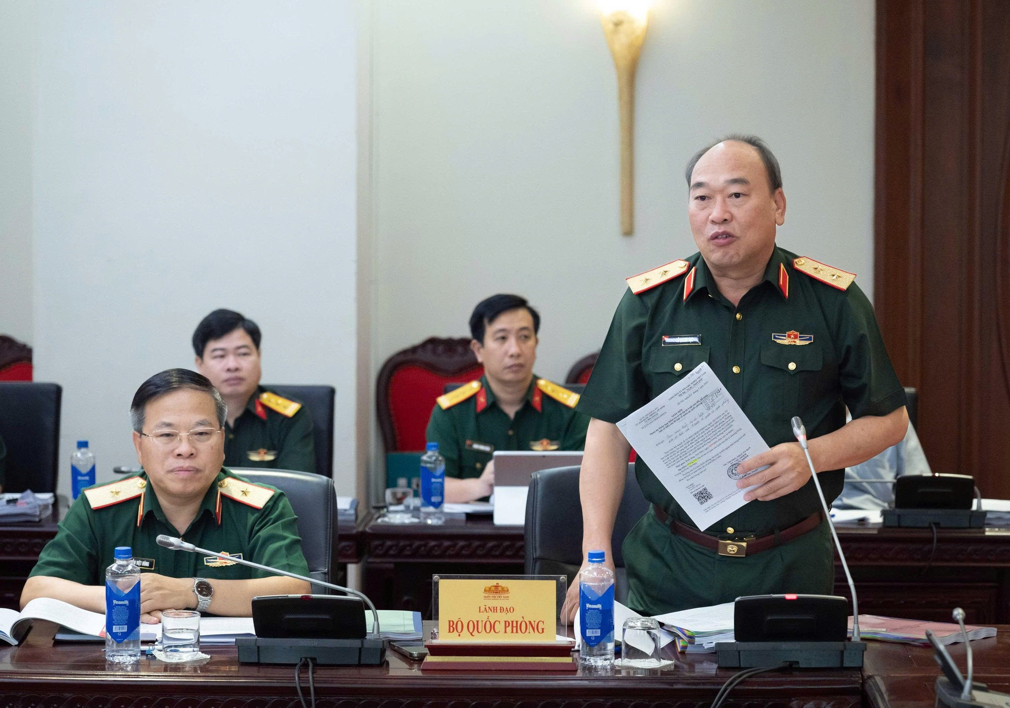 Đề nghị quy định Chính trị viên Ban Chỉ huy quân sự cấp xã là chức vụ cơ bản của sĩ quan- Ảnh 6.