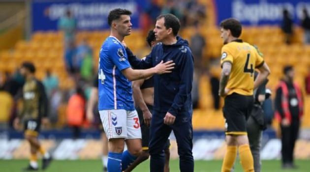 Granit Xhaka quyết định ở lại Sunderland