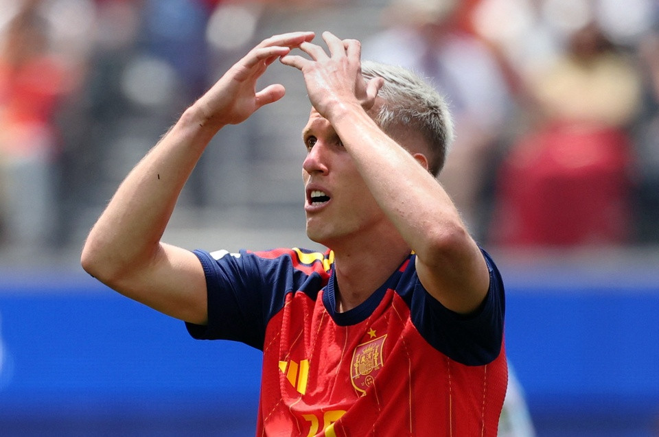 Dani Olmo phát biểu về sự cố va chạm sau trận chung kết World Cup 2026