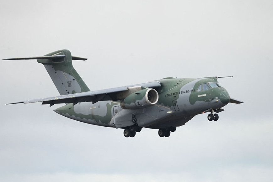 Máy bay vận tải chiến thuật Embraer C-390 Millennium