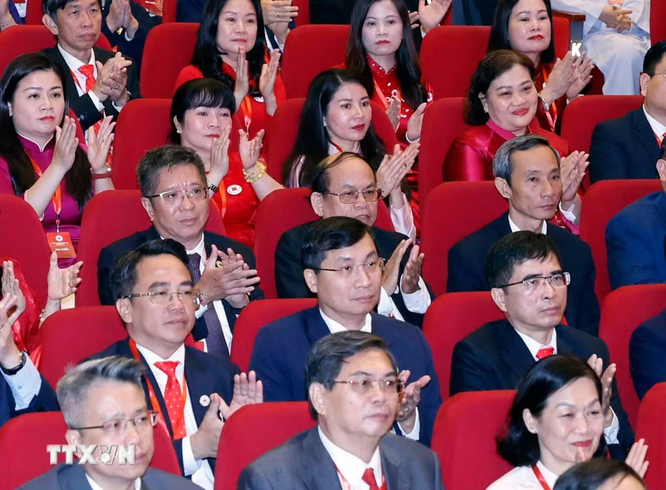 Các đại biểu tham dự Phiên khai mạc trọng thể Đại hội đại biểu toàn quốc Hội Chữ thập Đỏ Việt Nam lần thứ XII, nhiệm kỳ 2026-2031. (Ảnh: Thống Nhất/TTXVN)