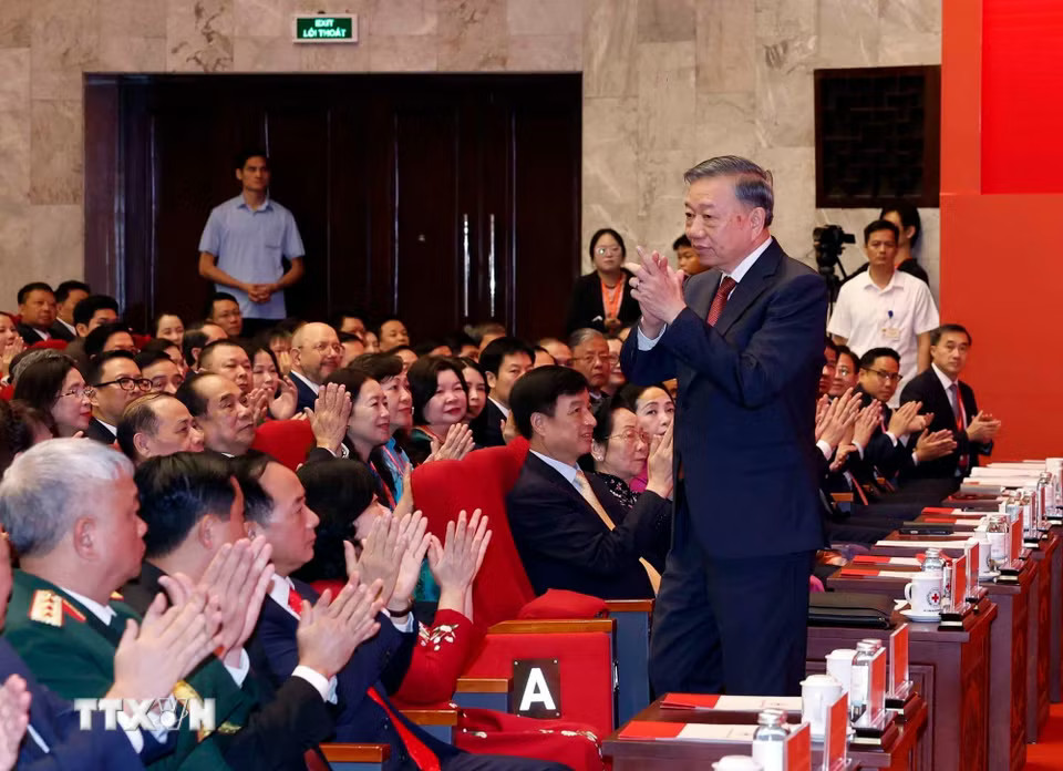 Tổng Bí thư, Chủ tịch nước Tô Lâm dự Phiên khai mạc trọng thể Đại hội đại biểu toàn quốc Hội Chữ thập Đỏ Việt Nam lần thứ XII, nhiệm kỳ 2026-2031. (Ảnh: Thống Nhất/TTXVN)